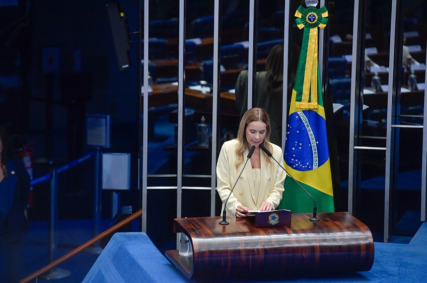 A senadora Daniella Ribeiro foi a relatora da proposta